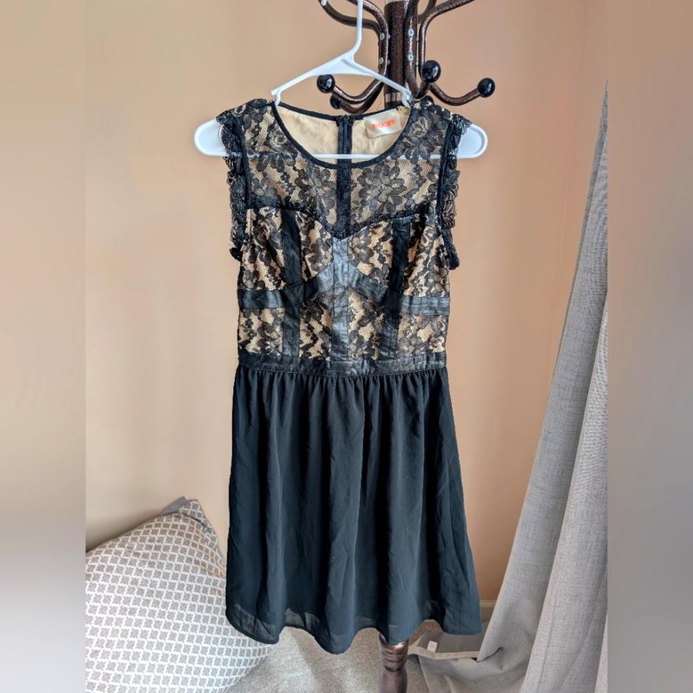 Pretty black lace and tulle dress